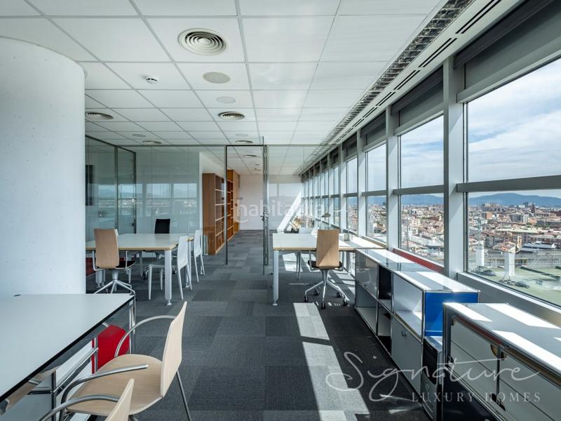 Foto 2b5da757-fb00-43dc-84f0-63decf2235f5. Rent office space in avenida francesc macia de 60 in Sabadell