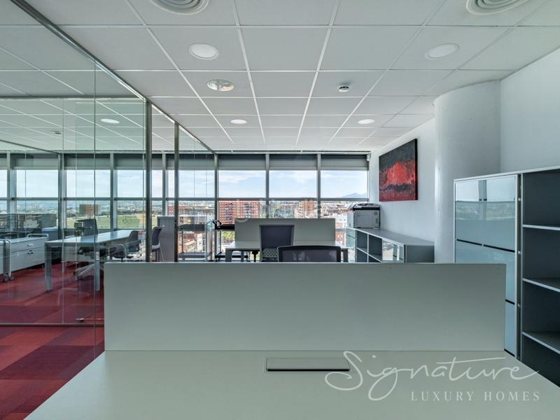Foto 66dbaed2-7f0b-4677-b29e-c42ad1d803ee. Rent office space in avenida francesc macia de 60 in Sabadell