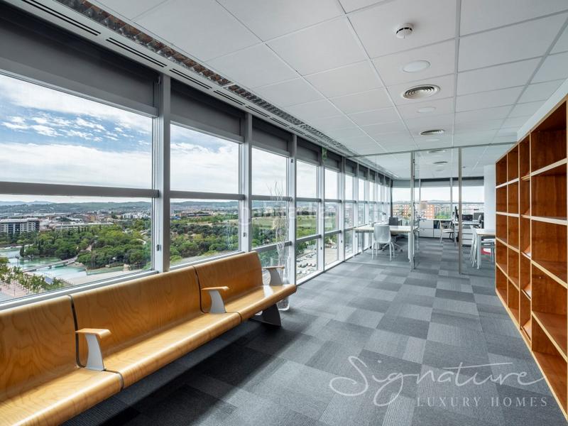 Foto 761b375a-9a4b-4286-af2b-e2854fb2f5df. Rent office space in avenida francesc macia de 60 in Sabadell