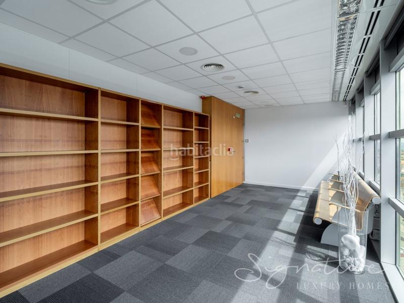 Foto 99fa02d6-a685-4e6b-938c-1fc552e67c1c. Rent office space in avenida francesc macia de 60 in Sabadell