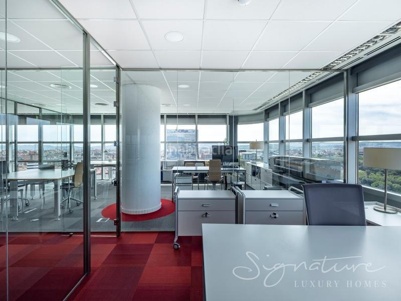 Foto ae92bbcf-4341-4bac-9063-dd01105de4c3. Rent office space in avenida francesc macia de 60 in Sabadell