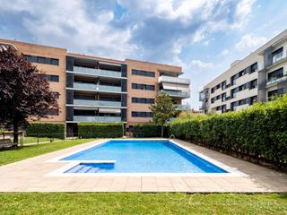 Pis  Calle antoni agraz s/n. Luminoso y práctico piso en venta con zona comunitaria, aparcami