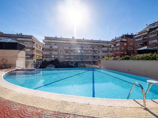 Dachwohnung in Calle valles s/n. Luminoso ático con infinitas posibilidades y zona comunitaria co