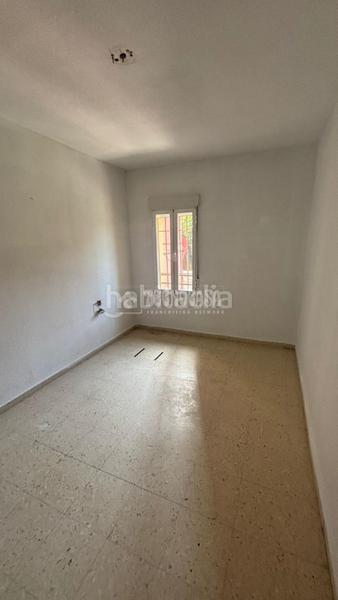 Foto b1503817-48b5-41cb-a8a7-0dc28de8e3e1. Piso  en venta en Casería de Montijo Granada