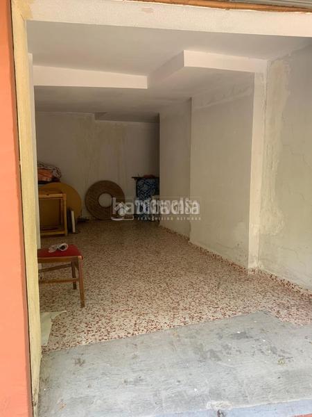 Foto 0476b98b-0181-43fd-9a85-d7454d30f29a. Local comercial a La Cruz Granada