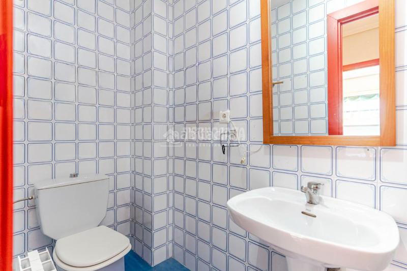 Foto c0fd291d-17a4-4eae-87fd-25d965870935. Pis a San Francisco Javier Granada