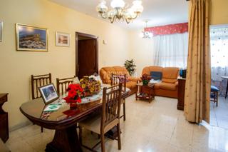 Pis a Casería de Montijo. Piso en venta en granada