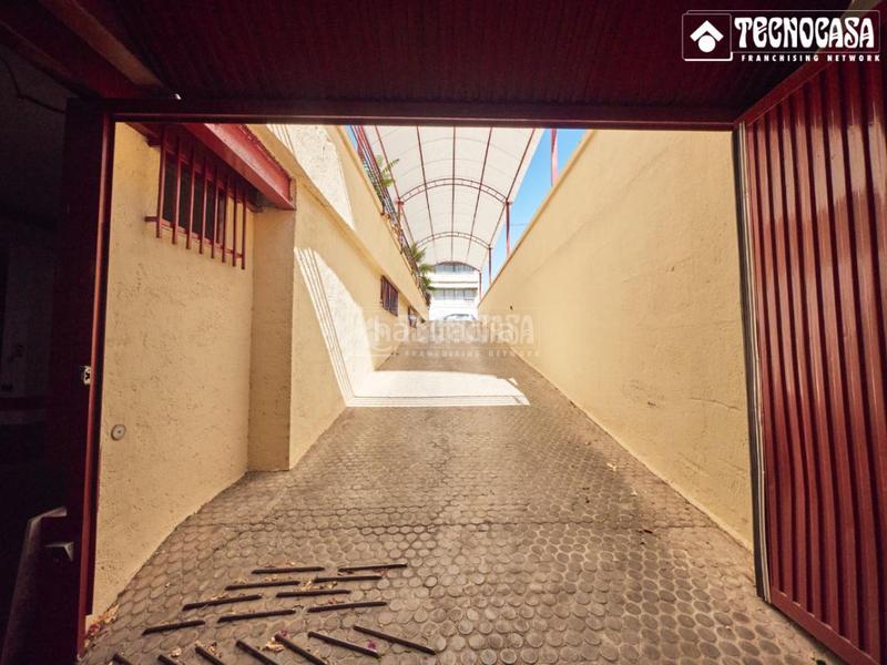 Foto 9c9eb201-204a-46ef-a594-9f5309a23ac7. Parking voiture dans La Cruz Granada