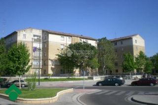 Pis a Salvador Allende. Piso en venta en zaragoza