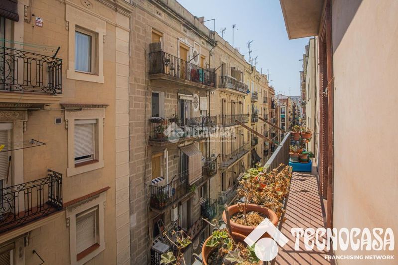 Foto 4afac53d-b7e6-4750-8d04-de4c011c4181. Pis a Barceloneta Barcelona