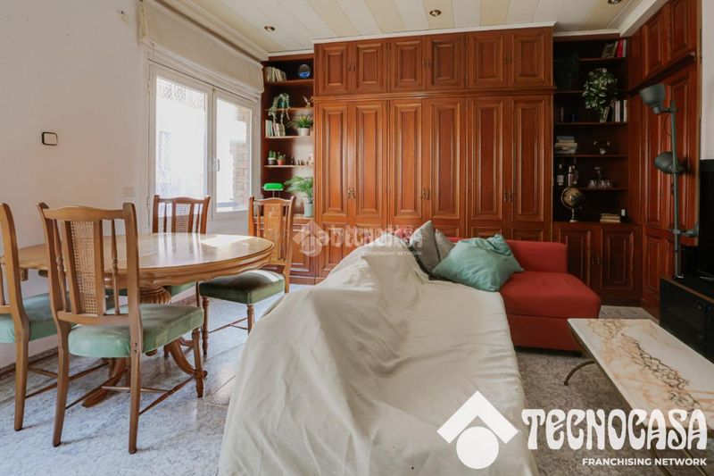 Foto 5fcc6a7e-29a6-4415-a3f7-fbc1bd30d063. Piso  en venta en Barceloneta Barcelona