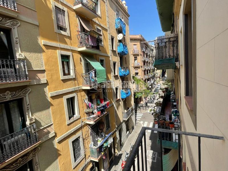 Foto 9b4389f4-fbda-4e62-83a7-5e507106acae. Pis a Barceloneta Barcelona