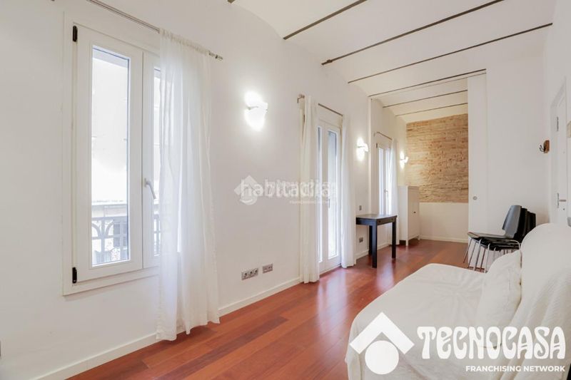 Foto 0a0fc1f6-15c6-4be8-865e-a5c2caa6f671. Pis a Barceloneta Barcelona