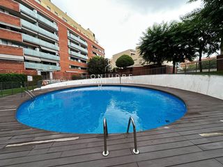 Penthouse  Ferran junoy. On urbe  ático dúplex en venta con terraza y piscina comunitaria