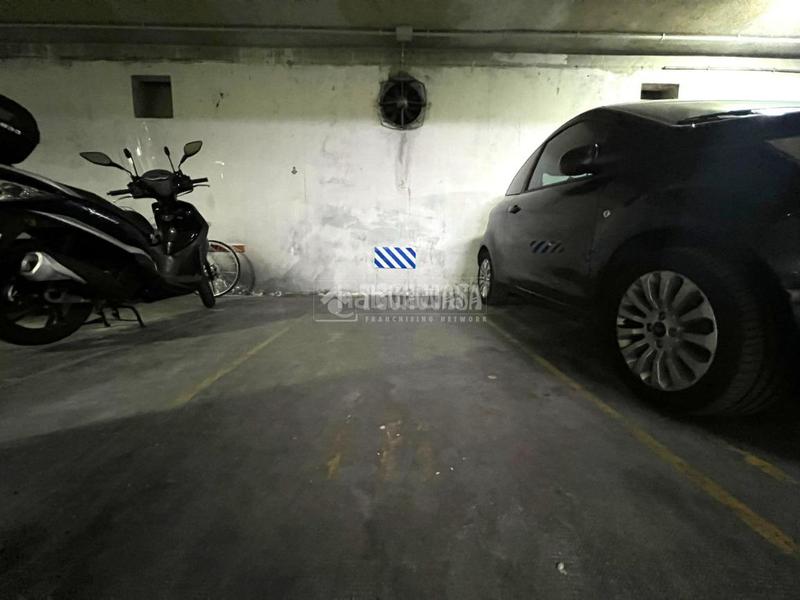 Foto 080bc2e4-2471-41b8-9e0f-6325162d3cbd. Car parking in La Nova Esquerra de l´Eixample Barcelona