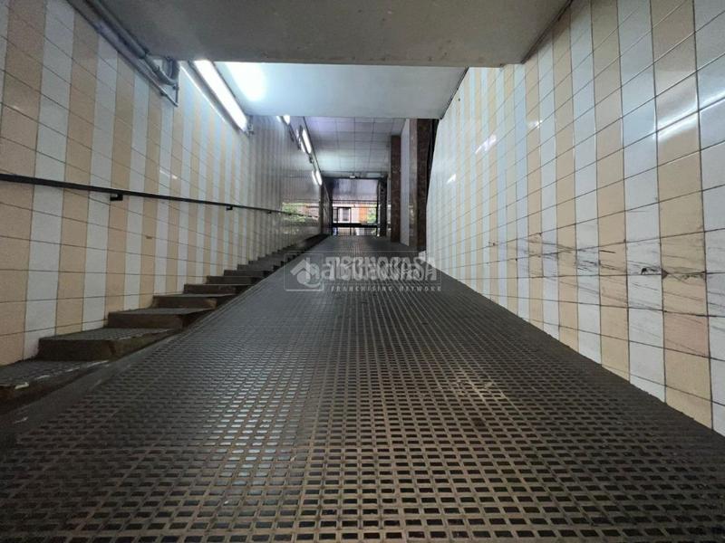 Foto 8520cb63-9dba-4287-a600-a95bba8f5947. Car parking in La Nova Esquerra de l´Eixample Barcelona