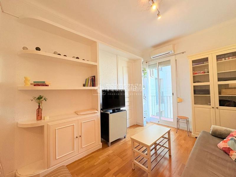 Foto 5bf51fe3-9908-4c75-a713-ac5236a97fee. Etagenwohnung mit heizung in La Nova Esquerra de l´Eixample Barcelona