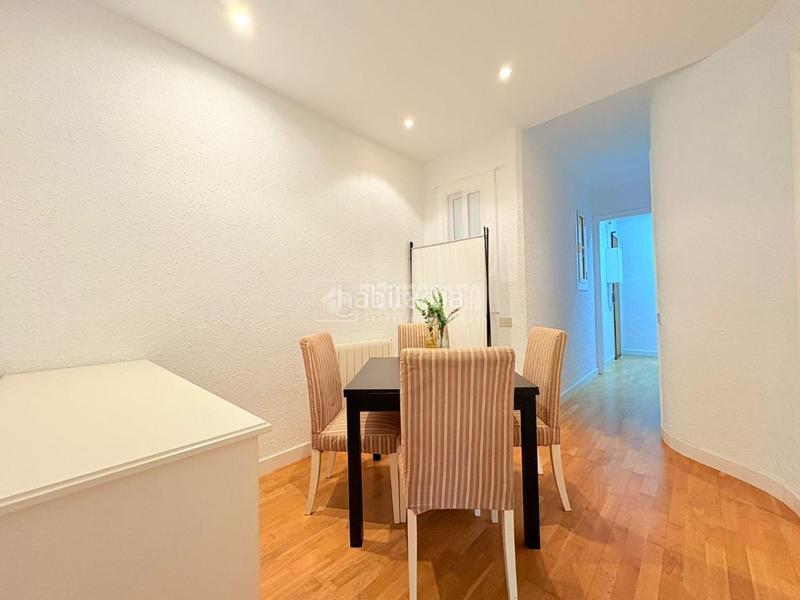 Foto 8adab5ab-d100-4f5d-8629-40c3919e4eee. Etagenwohnung mit heizung in La Nova Esquerra de l´Eixample Barcelona