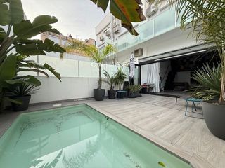 Casa adossada  República d'argentina. Onurbe grup  chalet en venta  badalona