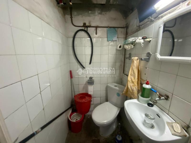 Foto cda380d4-9a8f-43a5-940f-31d991542a2a. Locale commerciale in La Guineueta Barcelona