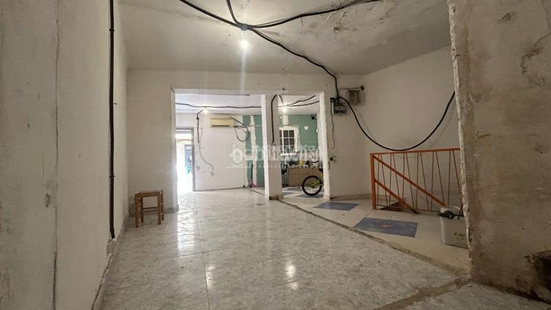 Foto 208cf612-459b-4ea1-8e6e-8cec57599438. Alquiler local comercial tienda en alquiler en Prosperitat Barcelona