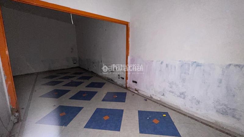 Foto 9ad8a48f-088b-439b-b331-1d1d34368443. Alquiler local comercial tienda en alquiler en Prosperitat Barcelona