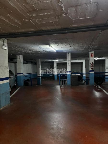Foto 728ee840-ae9d-489a-9a92-bb22ac84ea28. Parking coche boxplaza de garaje en venta en Porta Barcelona
