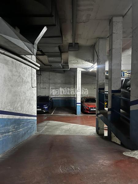 Foto dc53baeb-1e69-4093-a066-8bc1e6c746bc. Parking coche boxplaza de garaje en venta en Porta Barcelona