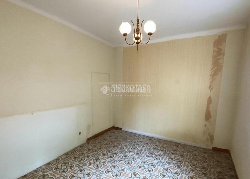 Foto b38faf0f-e613-43f6-a145-f3f814eb62a0. Piso  en venta en La Guineueta Barcelona