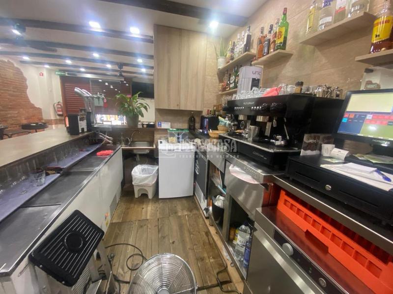 Foto 43b51034-a5aa-49aa-b4aa-ff71ef57b7fa. Locale commerciale in Porta Barcelona