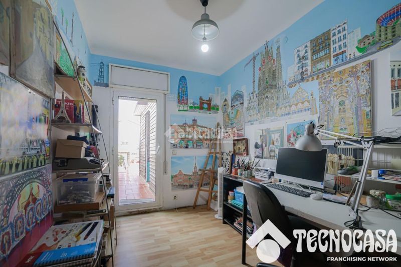 Foto b7d7e9c2-a9d4-4592-8444-01272f810539. Pis a Porta Barcelona