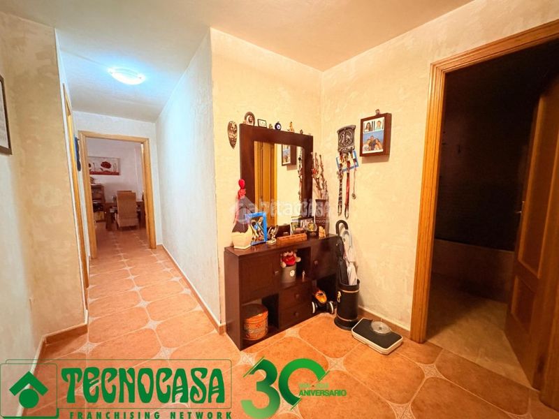 Foto b714187c-e61f-460d-aeb3-f48b5e23b7f8. Piso  en venta en Magán
