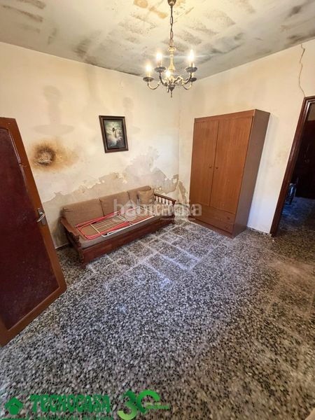 Foto a330c952-7bab-4fdf-a481-cf7650f20d56. Casa  en venta en Mocejón