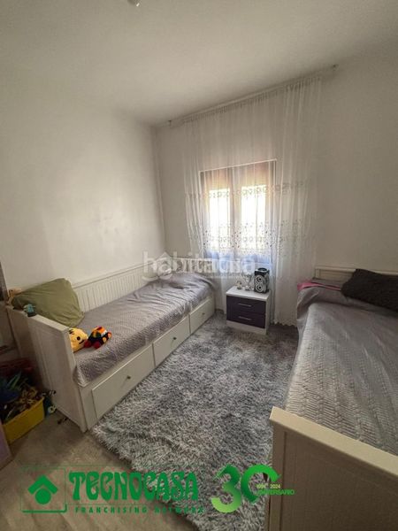 Foto 47344c4a-7c95-407c-9f41-82c154b5e123. Casa aparellada amb calefacció a Mocejón
