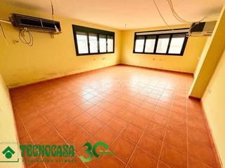 Maison jumelée à Ajofrín. Casa en venta en ajofrín