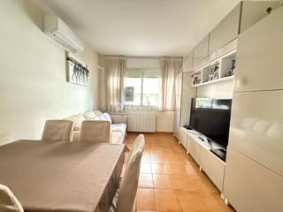 Etagenwohnung in La Sagrera. Piso en venta en barcelona