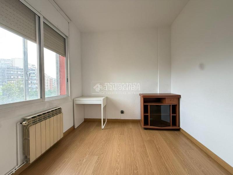 Foto 0f779fbe-6865-41ca-b846-9292a4b7c787. Piso  en venta en La Sagrera Barcelona
