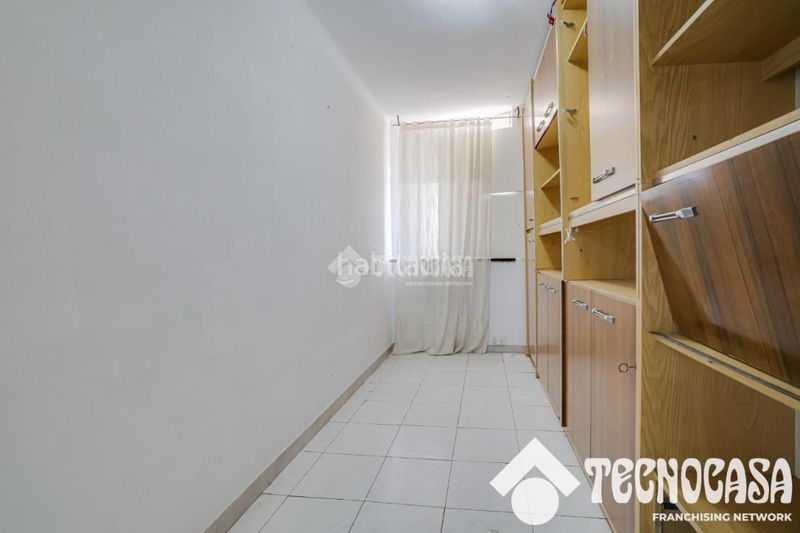 Foto f421957e-8133-489d-9b70-8da5076f9a6c. Pis a La Sagrera Barcelona