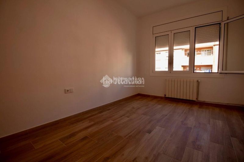 Foto 5b67f85c-9674-49fd-a590-1085a5ad7607. Pis amb calefacció a La Sagrera Barcelona