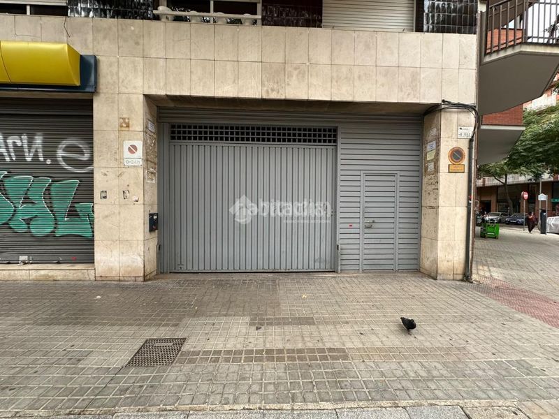 Foto 6143a43b-bdde-46dc-a671-792d848875ca. Pis amb calefacció aparcament a La Sagrera Barcelona