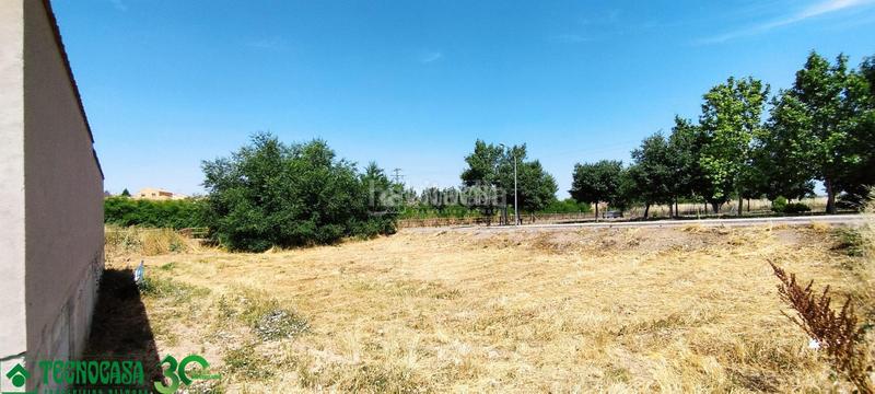 Foto 480015cd-d5f1-465c-b362-1413536e1155. Terreny residencial a Mora