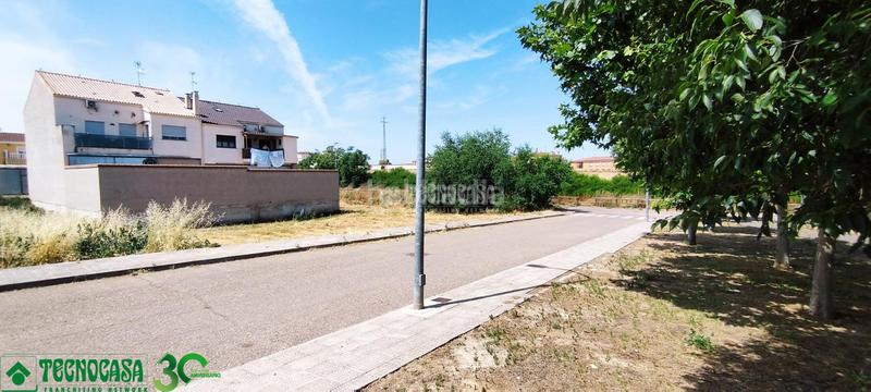 Foto a70d2ddf-1e03-466f-8990-d990a1f90fc5. Terreny residencial a Mora