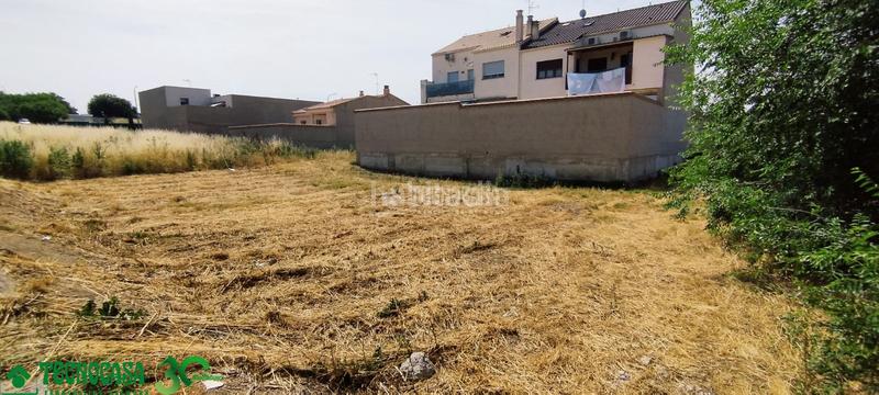 Foto a86b5a5a-446f-42b8-81eb-0ba73e40641a. Terreny residencial a Mora