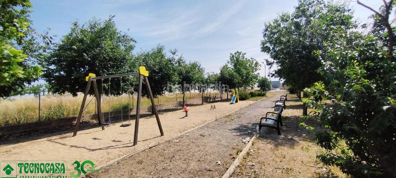 Foto e7efdbed-ddb9-4671-a704-fbf291cddcd9. Terreny residencial a Mora