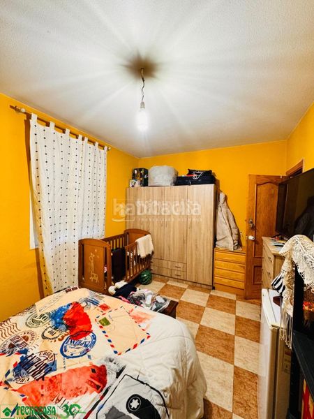 Foto 0ea94222-6467-4480-9b1a-8e926a60d2b3. Casa aparellada amb calefacció a Burujón