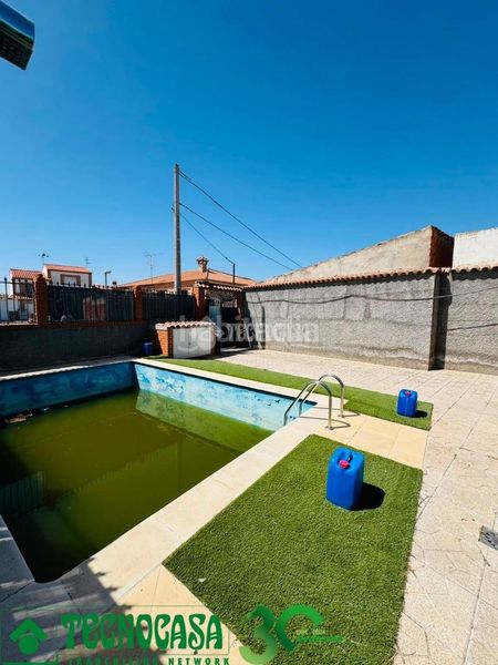 Foto 7a2779f8-6bbf-4123-b1fd-1fc2d13a4e34. Terreny residencial a Polán