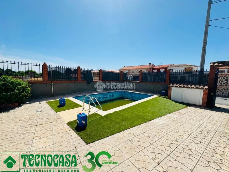 Foto c20e005f-3b1b-4812-aff3-a793c61628b5. Terreny residencial a Polán