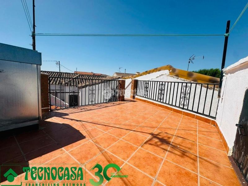 Foto 1e68cec4-28f9-466b-8639-3f9e86eb867e. Casa aparellada amb calefacció a Polán