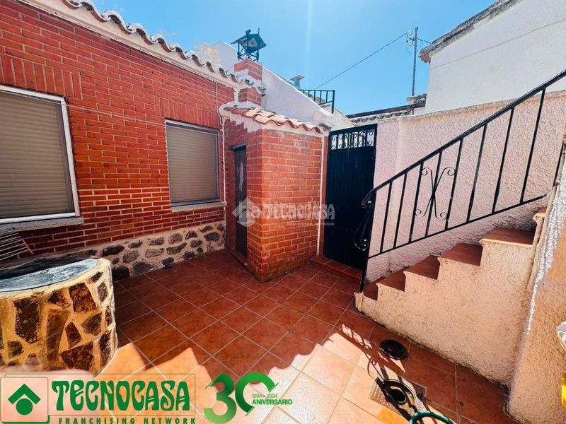 Foto 47d7b259-8377-452a-9b2a-d27c4c603a70. Casa aparellada amb calefacció a Polán