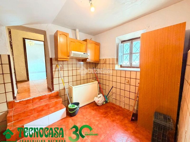 Foto 25ecbb3d-147d-47aa-9622-47b5d32fbf45. Casa  en venta en Burujón